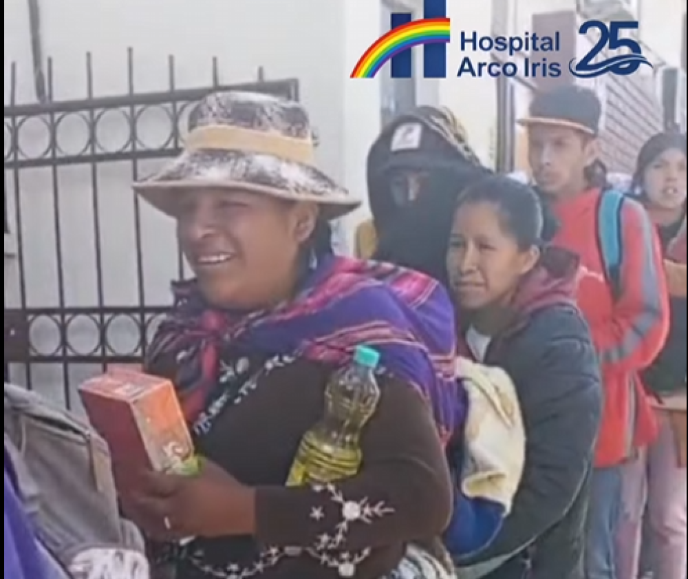 Hospital Arco Iris y la Unidad de Extensión Comunitaria benefician a 150 personas en situación de vulnerabilidad con la entrega de víveres