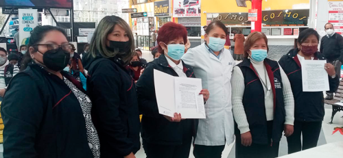 imagen Más de 200 personas  se benefician con atención médica integral tras la firma de convenio entre el Hospital Arco Iris y la  Asociación  de Comerciantes en Kiosko Interior Terminal de Buses de la Ciudad de La Paz.  